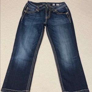 Women’s Miss Me capris